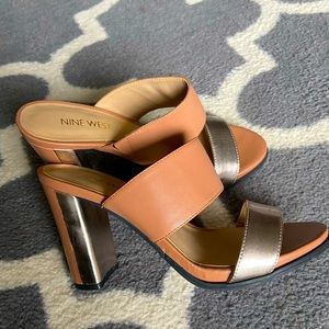 Nine West 2 piece strap sandal tan/muted gold size 6